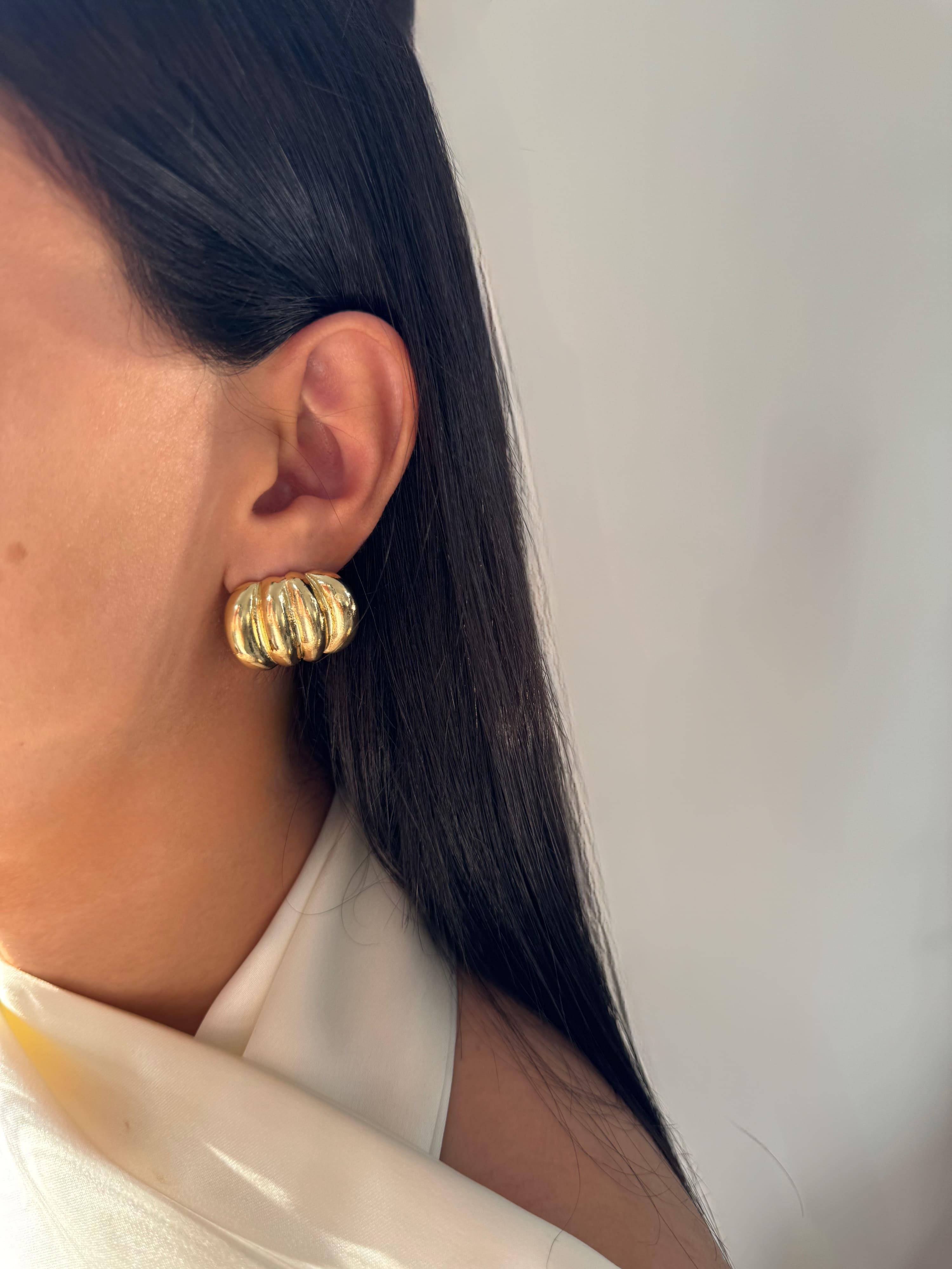 MNG Tırtıklı Gold Küpe