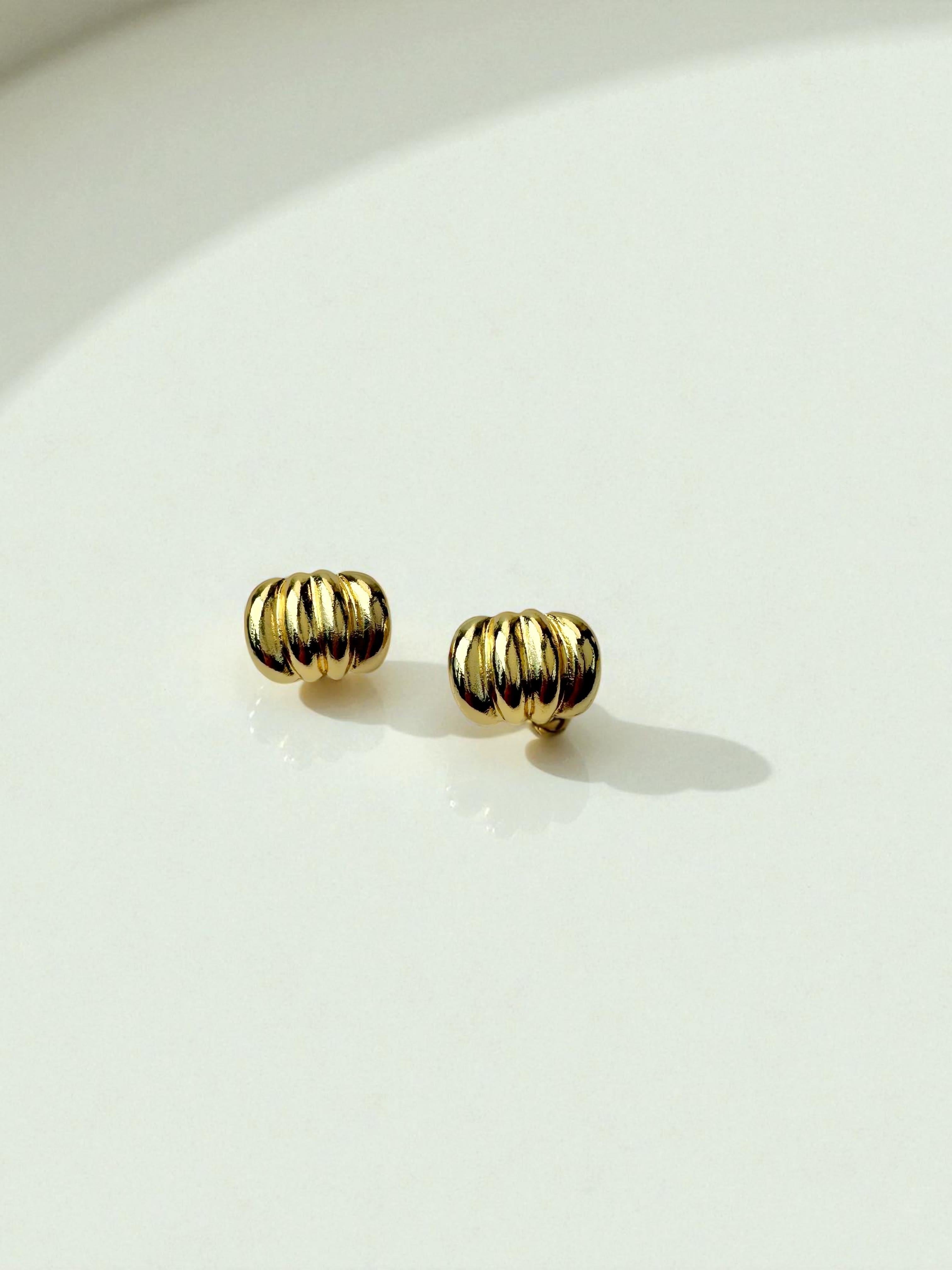 MNG Tırtıklı Gold Küpe