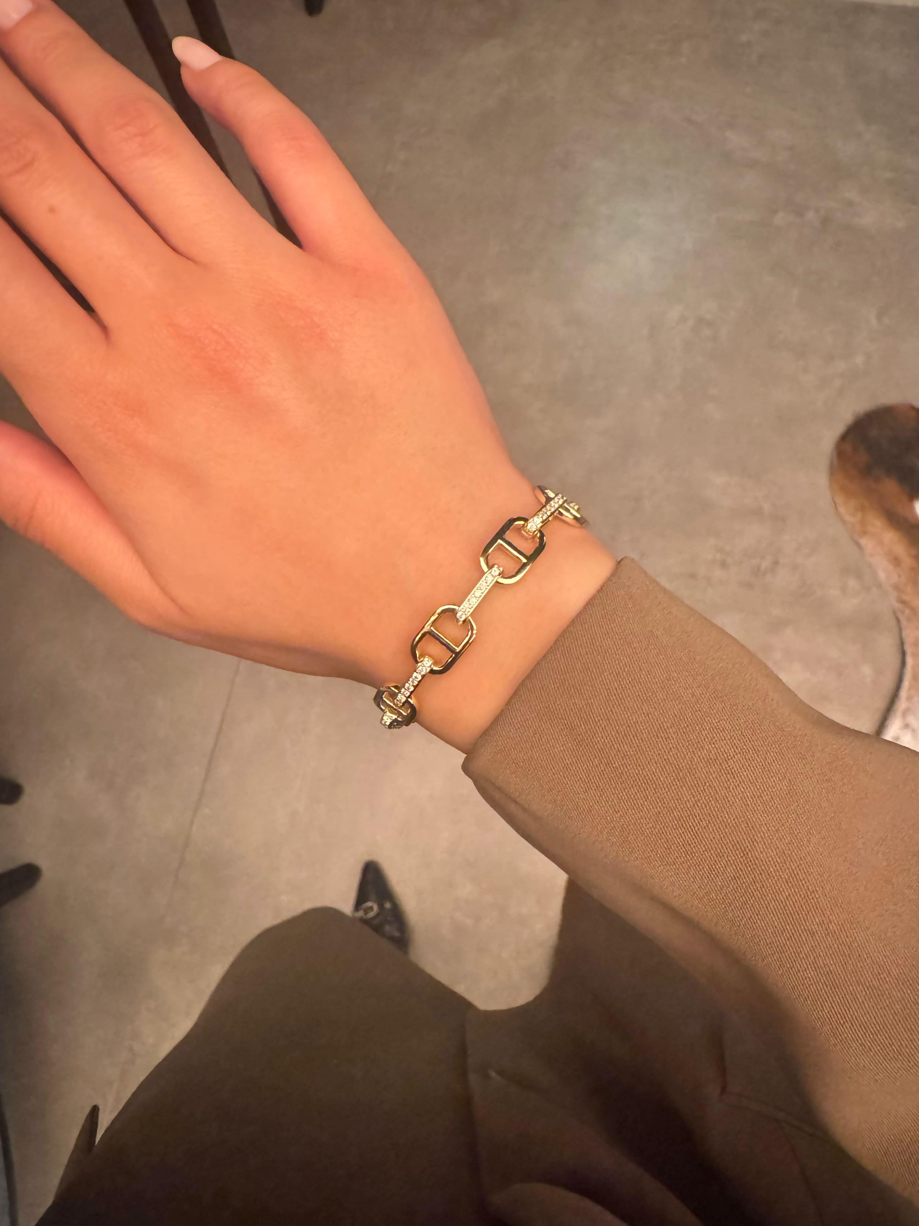 Özel Seri Geometrik Desen Taşlı Gold Bileklik