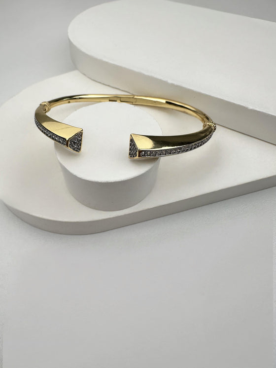 Özel Seri Taşlı Kelepçe Bileklik