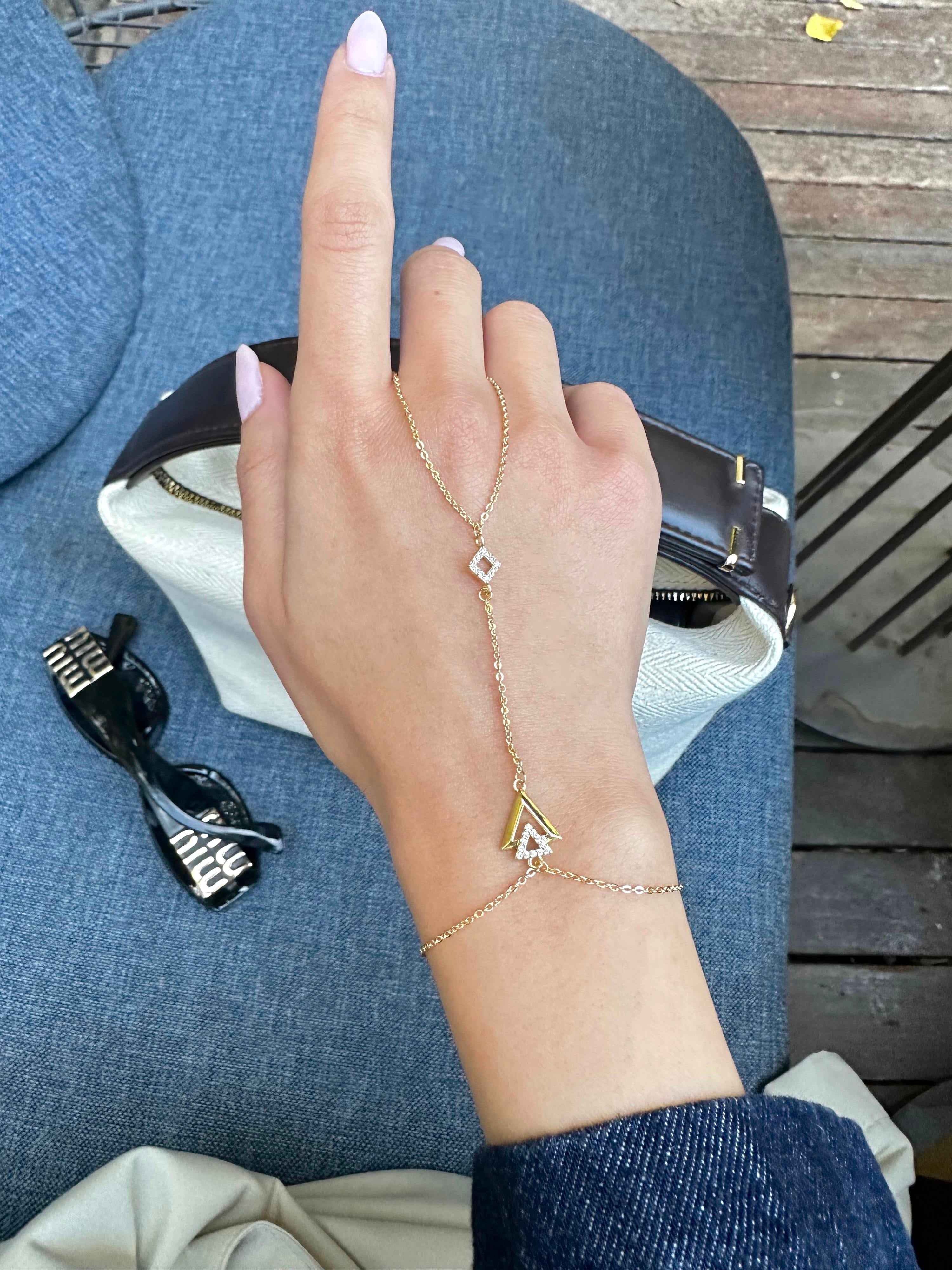 Özel Seri Üçgen Tasarım Çelik Şahmeran