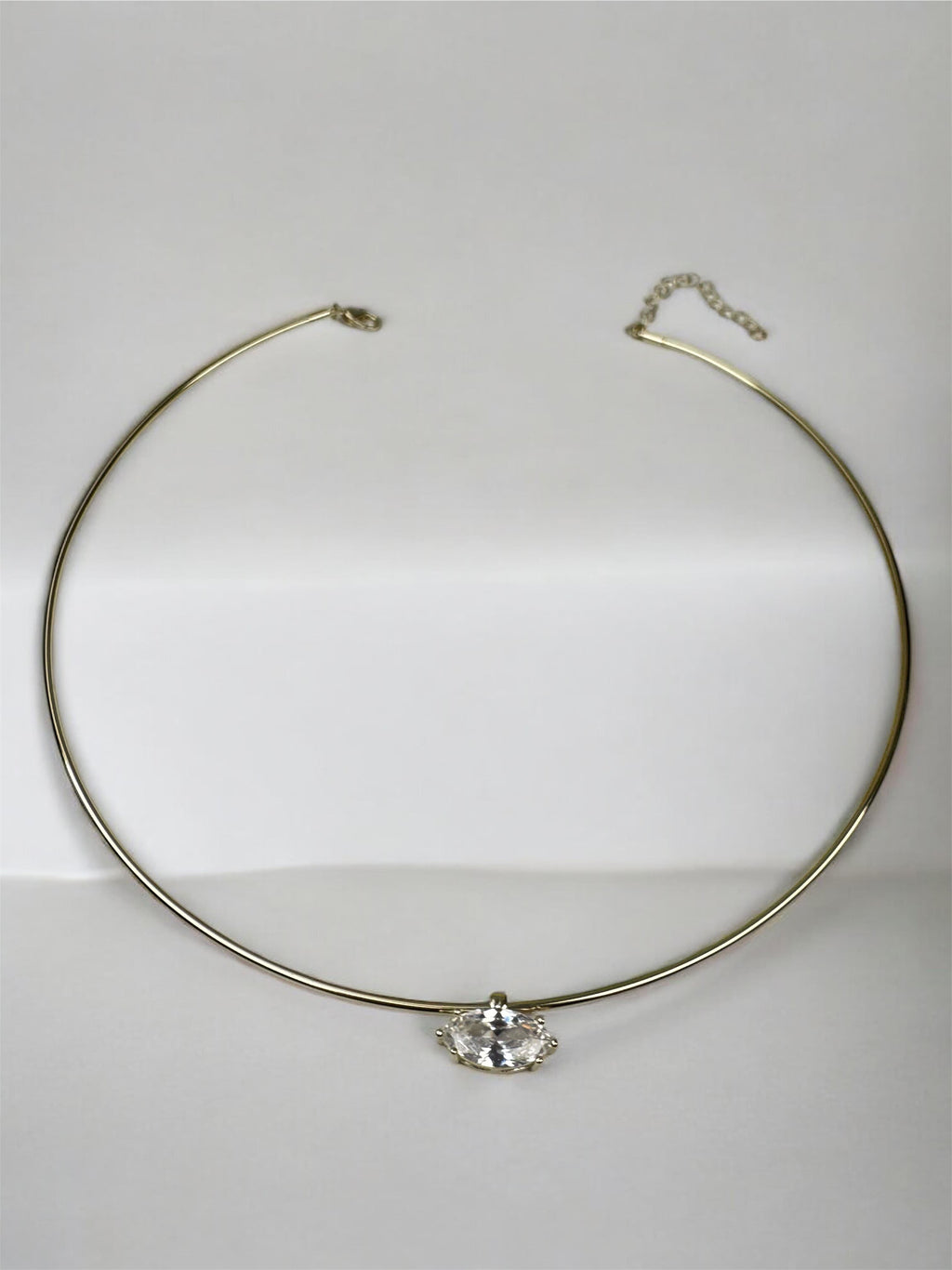 Pırlanta Görünümlü Choker Gold Kolye