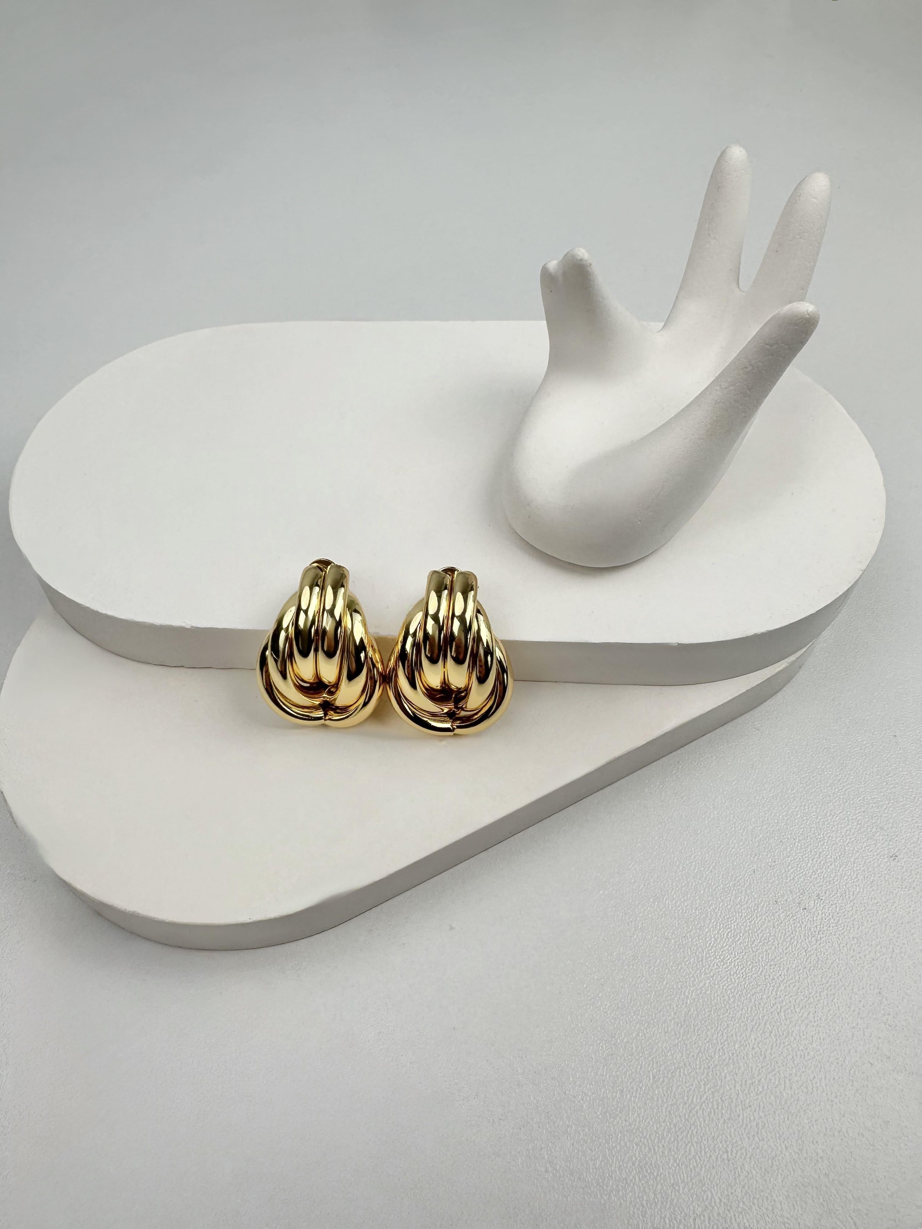 Sarmal Tasarım Gold Küpe