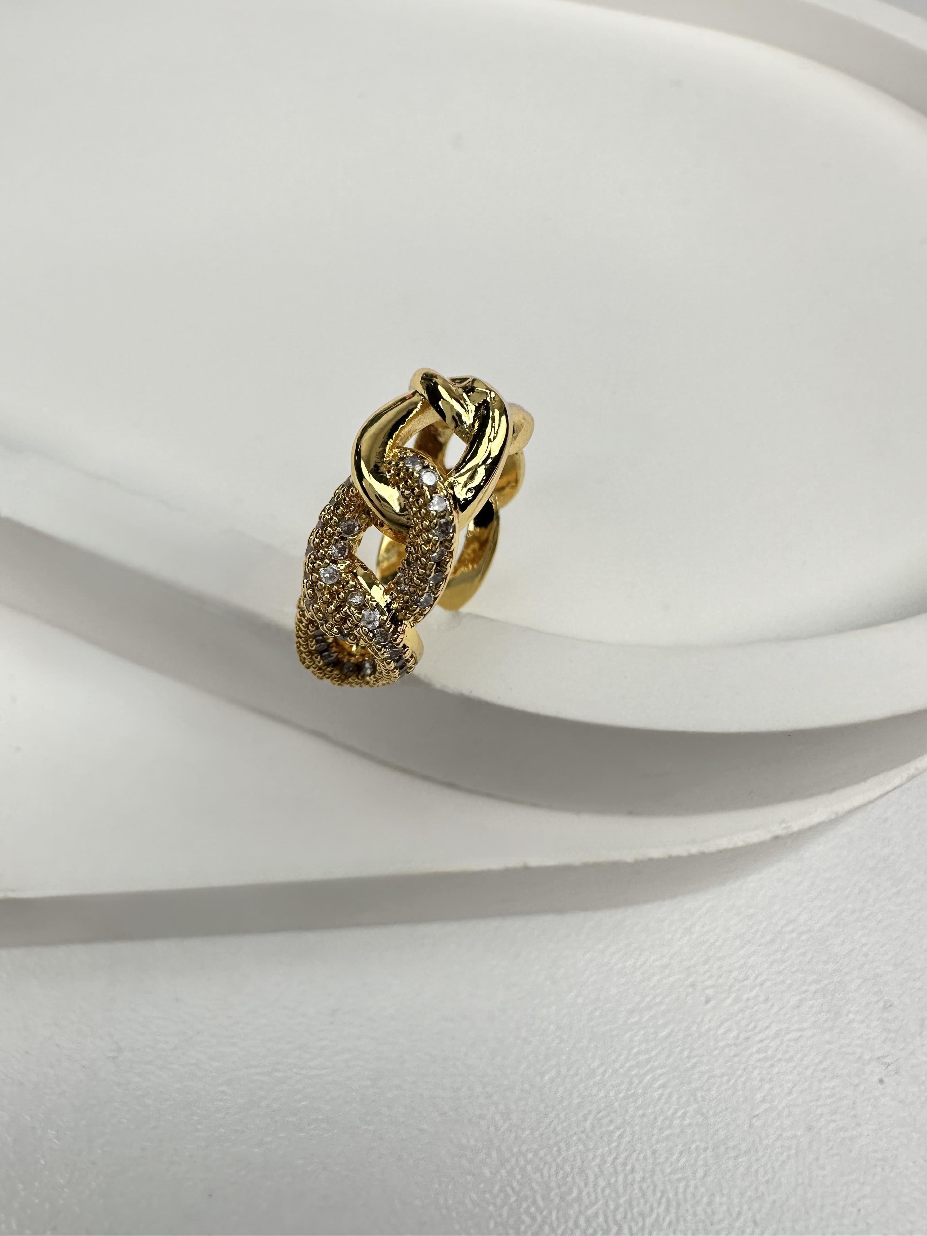 Taşlı Sarmal Tasarım Kıkırdak Küpe