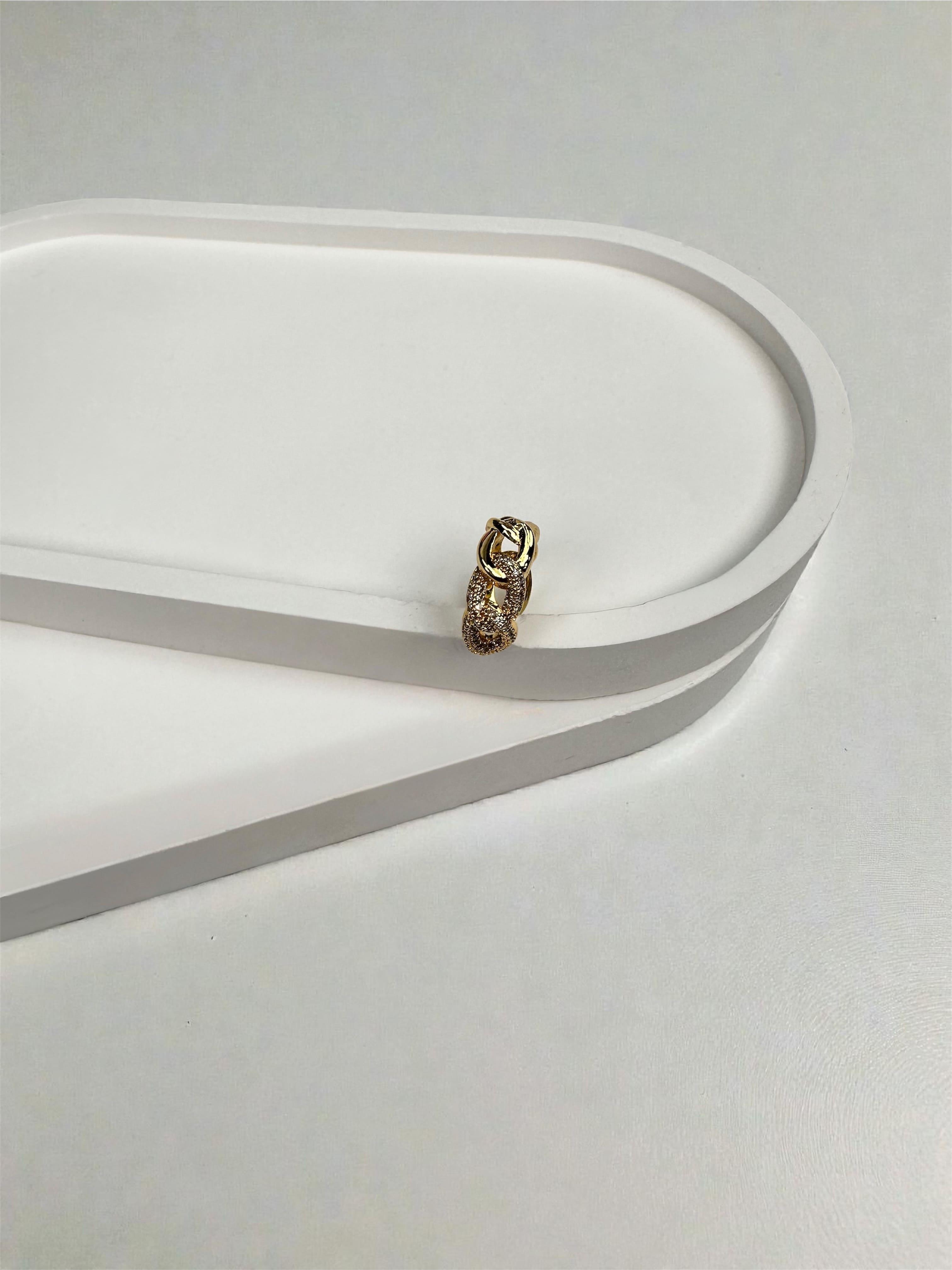 Taşlı Sarmal Tasarım Kıkırdak Küpe