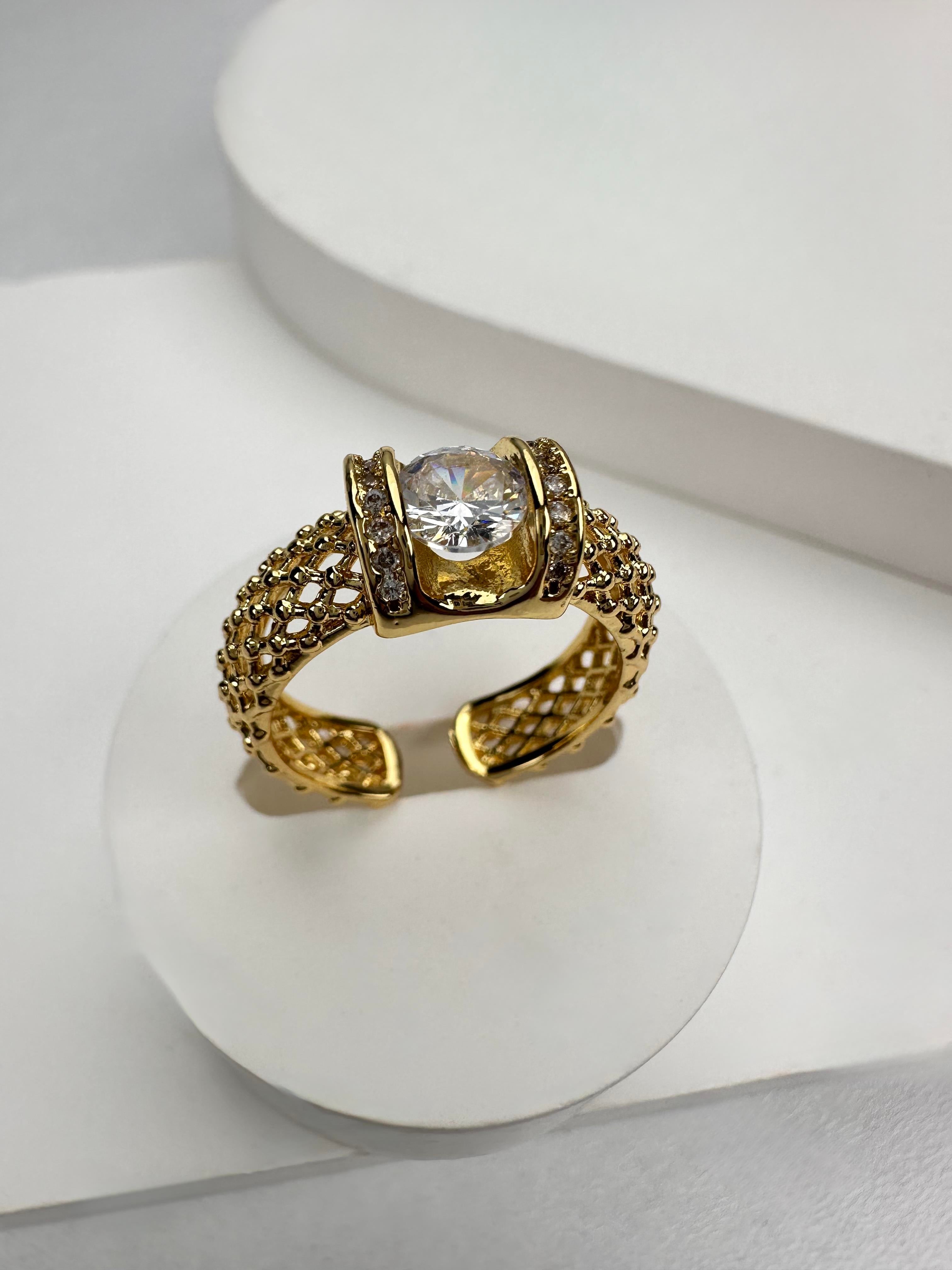 Tek Taş Tasarım Gold Yüzük