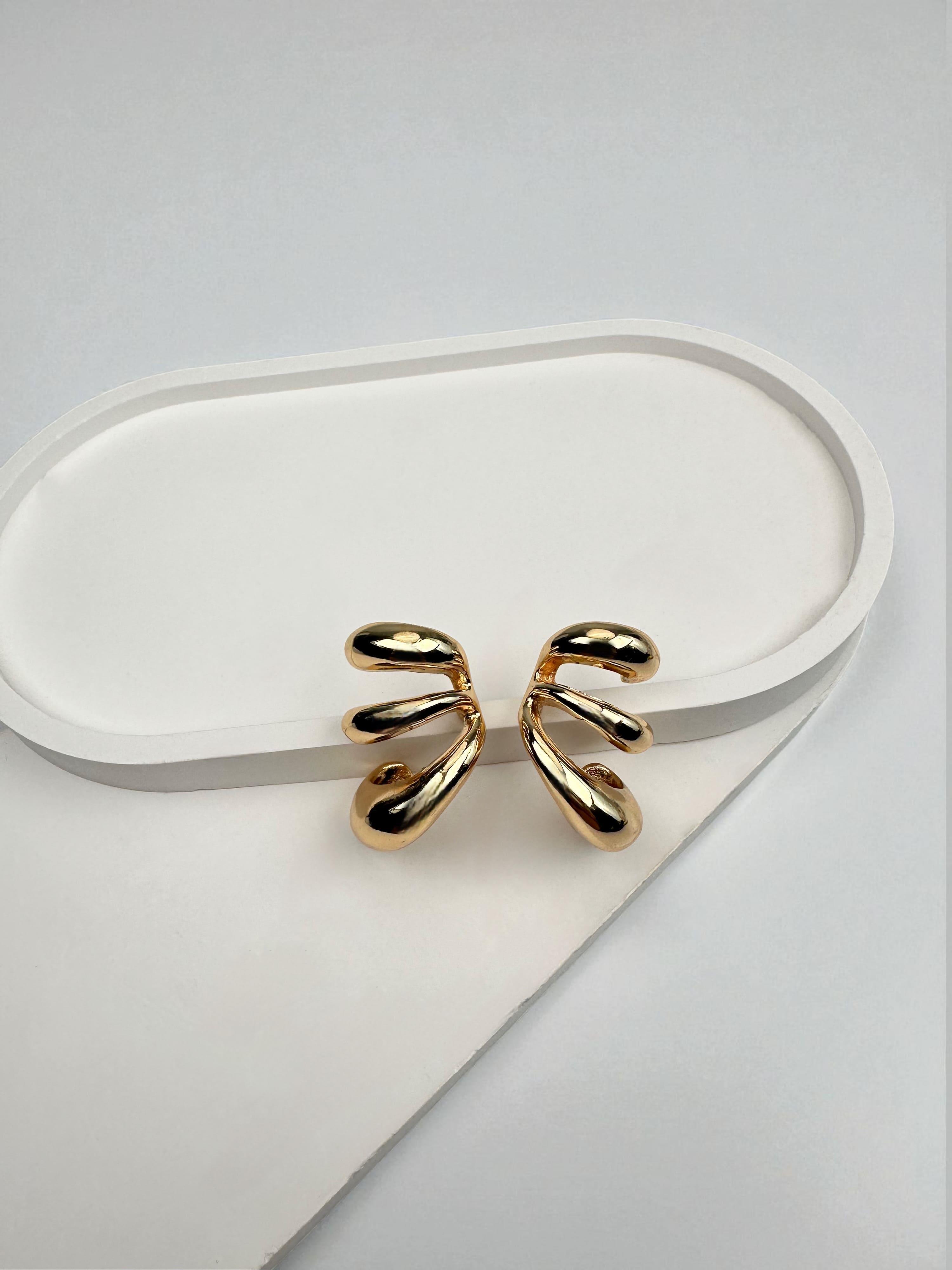 Üçlü Görünüm Gold Tasarım Küpe