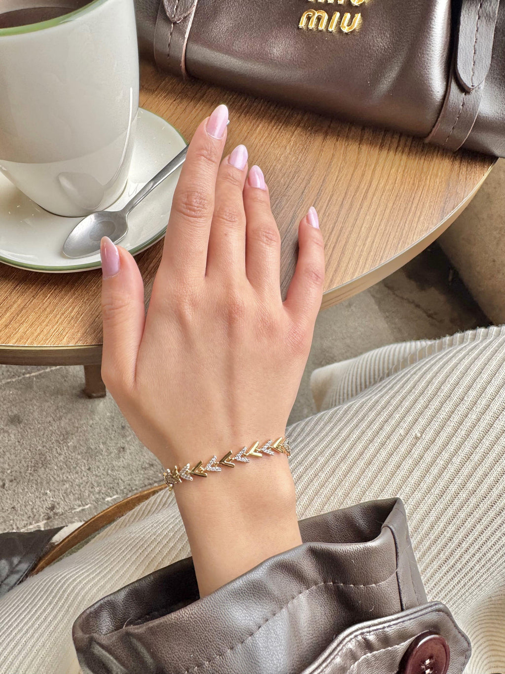 Xuping Ok Desenli Bileklik