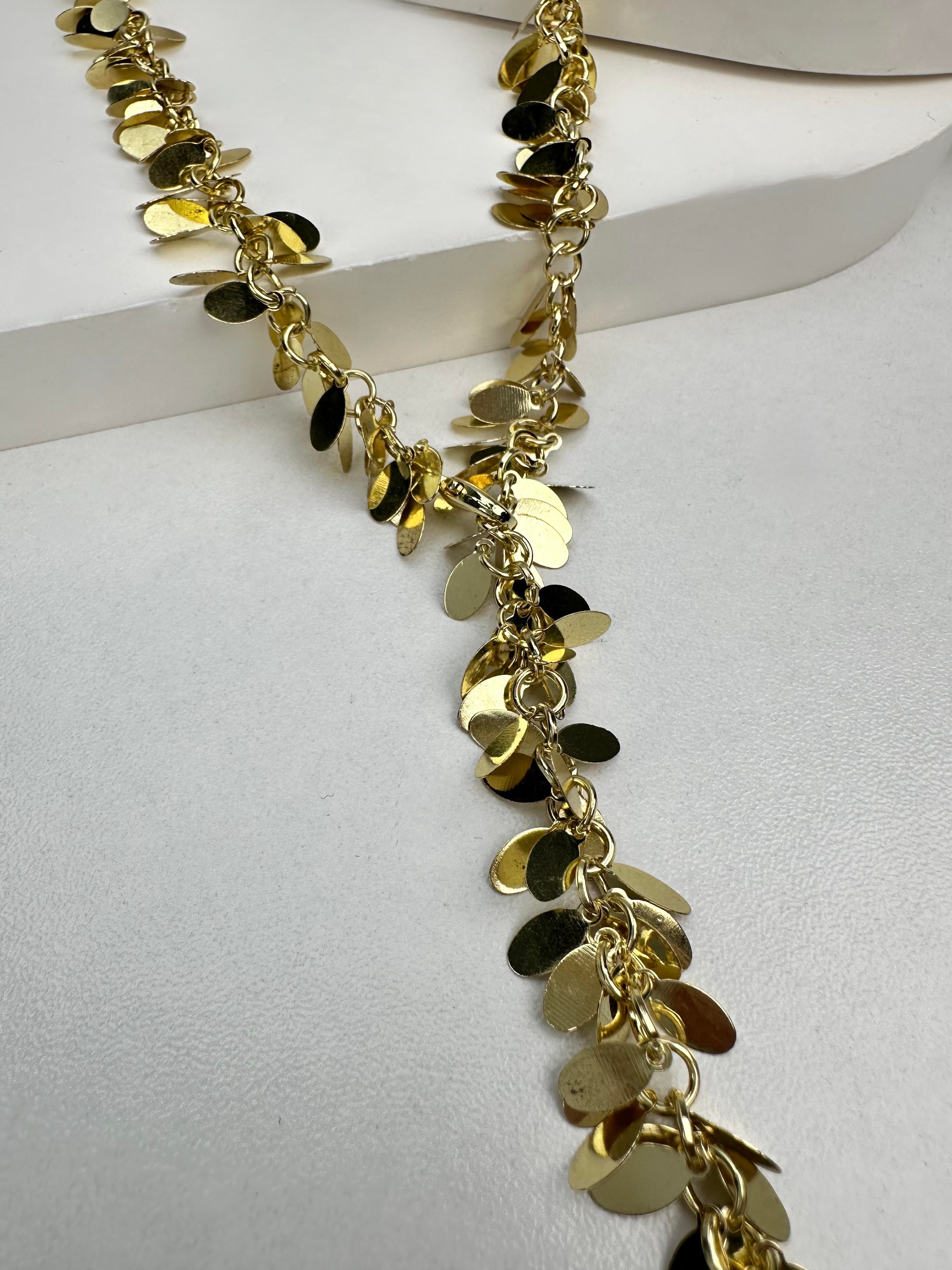 Yaprak Püsküllü Gold Dekolte Kolye