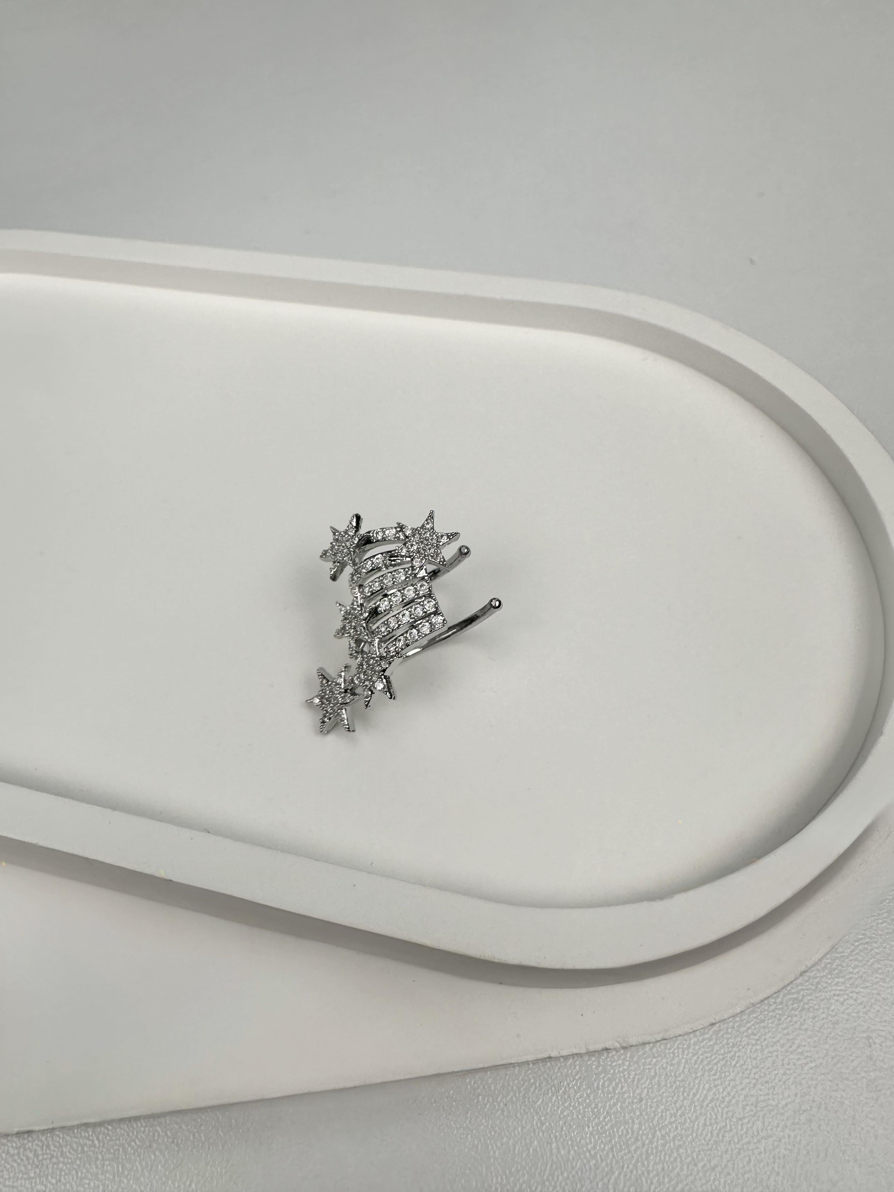 Yıldızlı Gümüş Tasarım Kıkırdak Küpe