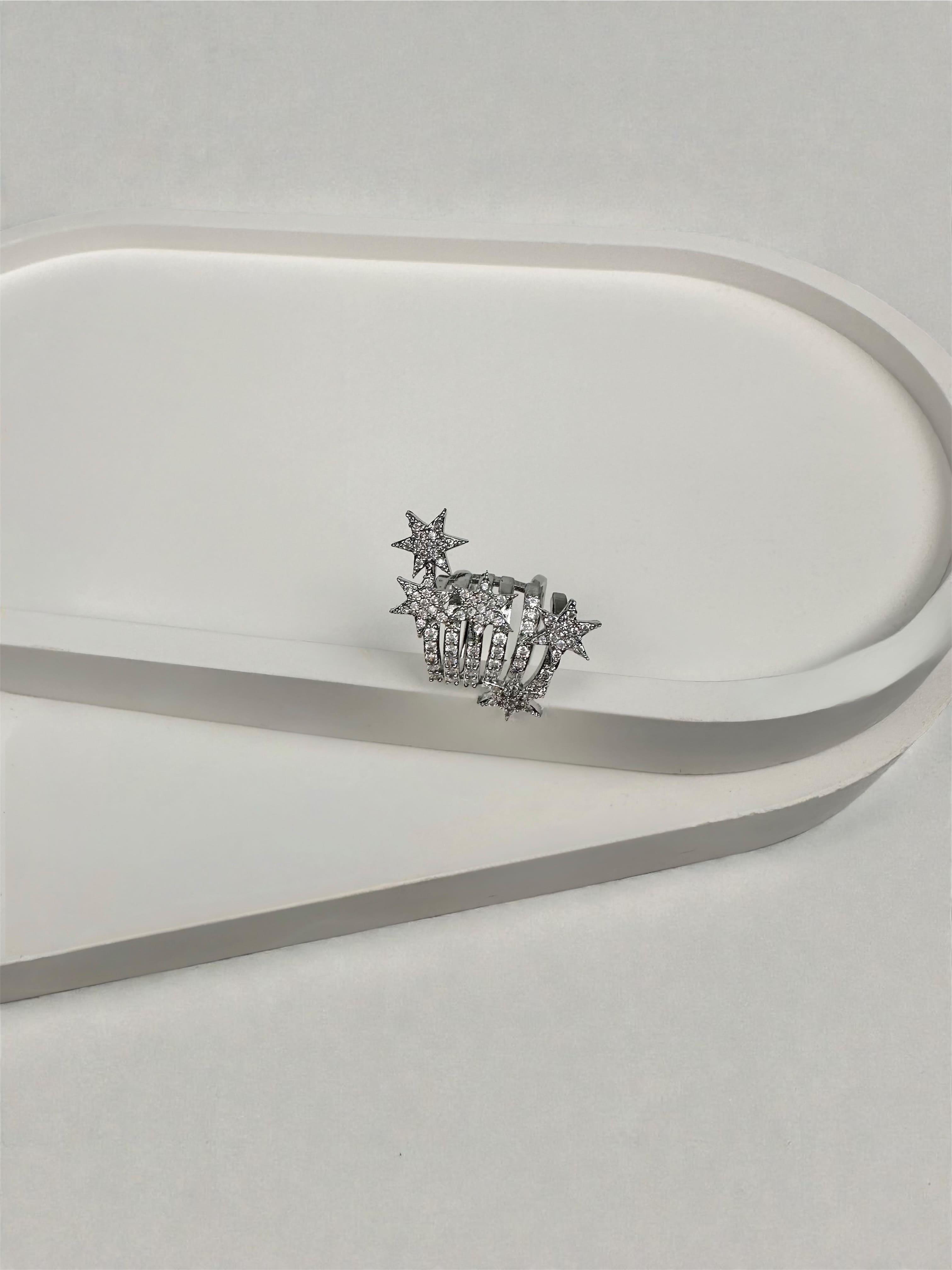 Yıldızlı Gümüş Tasarım Kıkırdak Küpe