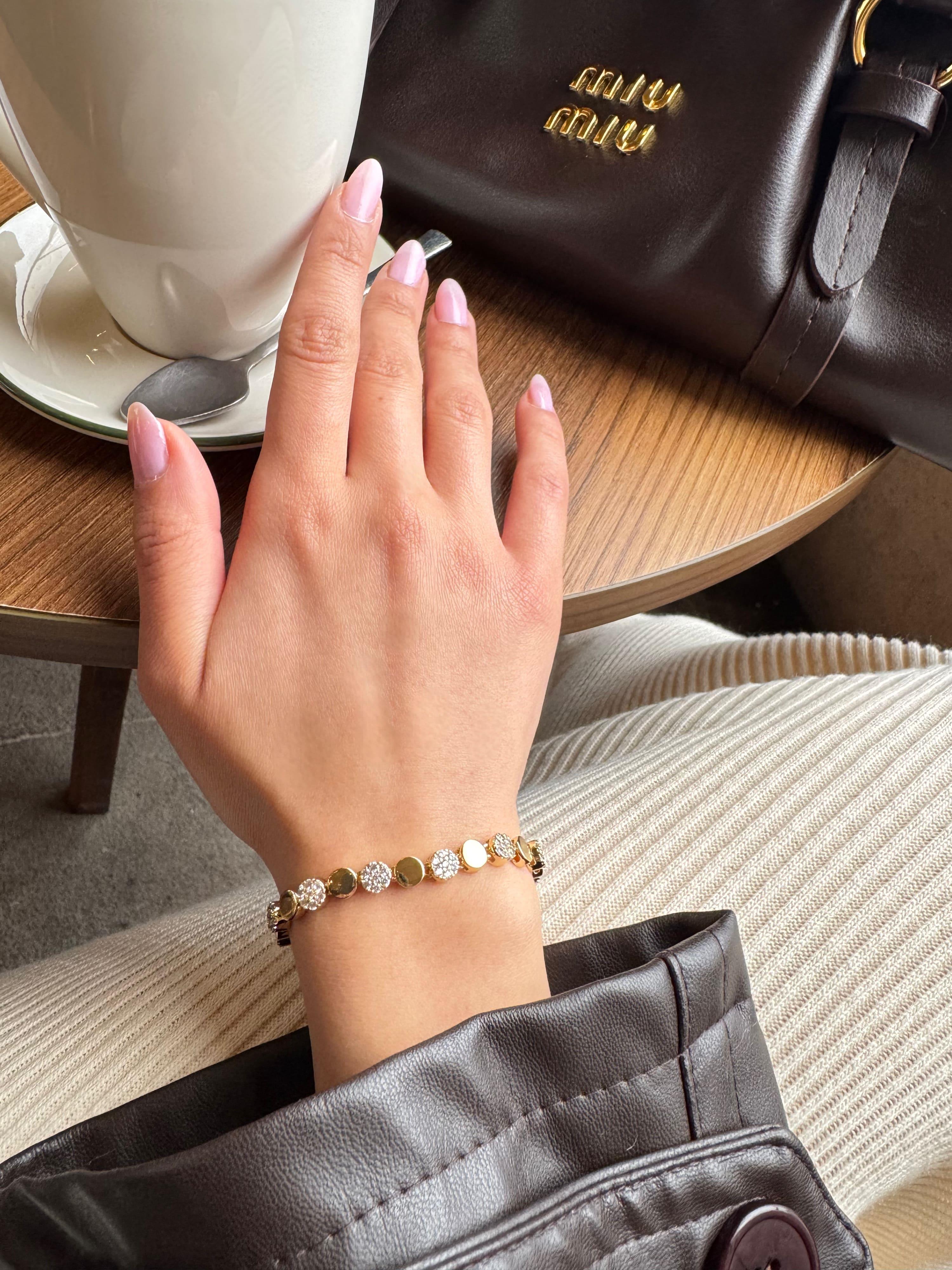 Yuvarlak Desen Gold Gümüş Bileklik