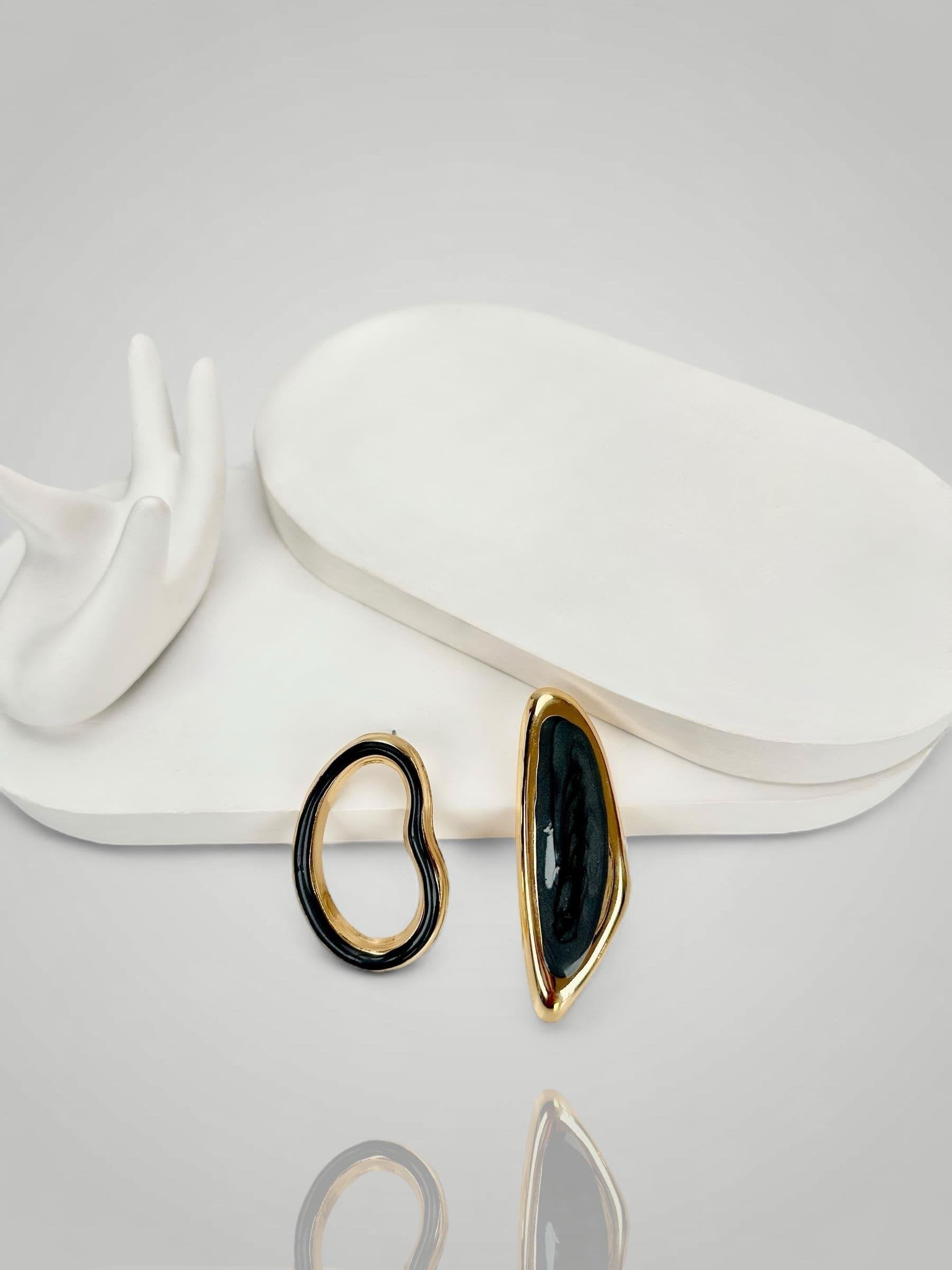 ZR Model Siyah Tasarım Küpe