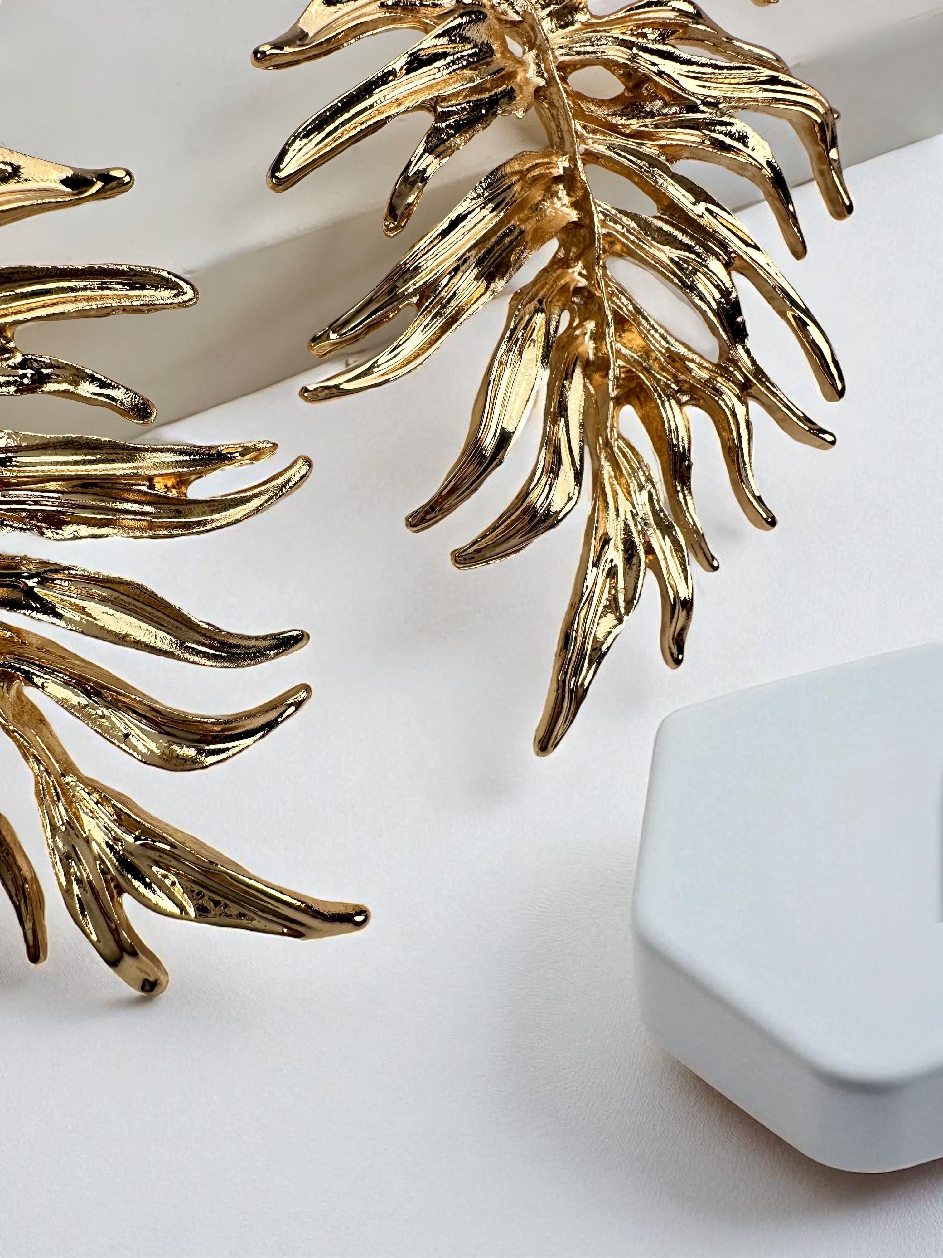 ZR Model Yaprak Tasarımlı Gold Küpe